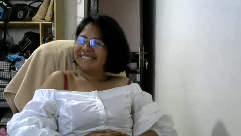 Liora selenex online show from August 6, 4:30 am