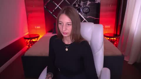 Lia online show from October 18, 1:14 pm