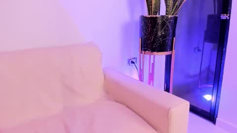 Liorah wolf online show from March 13, 10:55 pm