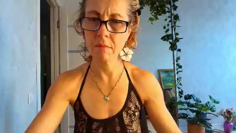 Liora Weiss online show from August 1, 10:28 am