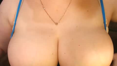LIpsAddiction online show from June 20, 12:41 pm