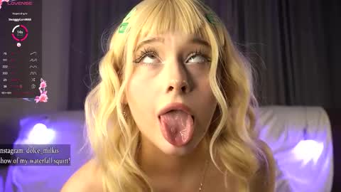  Zoe   online show from October 2, 5:07 pm