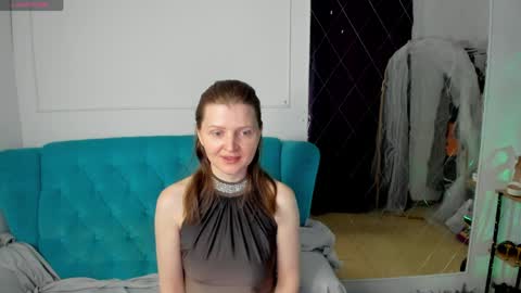 Lisa online show from April 1, 2:34 am