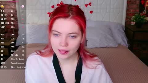 lisa_adamson online show from March 12, 4:20 pm