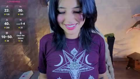 lisa dolly nyx online show from May 5, 10:46 pm