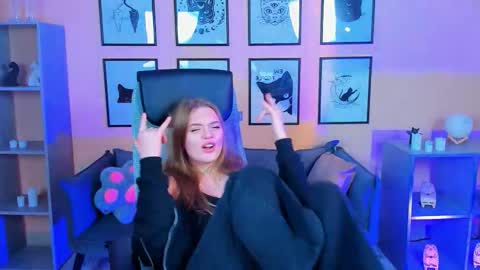 Lisa online show from October 25, 6:32 am