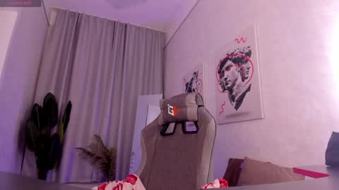 lisa_rabbit online show from April 30, 1:33 am