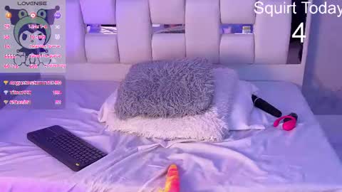 lisa_sweetas online show from June 15, 2:34 am
