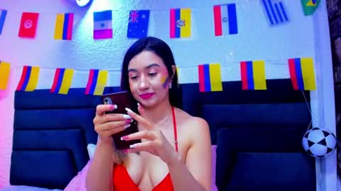 lisa white  online show from June 17, 9:49 pm