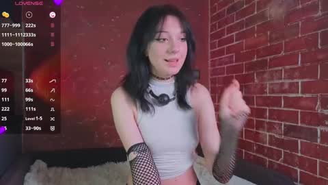 Lisa online show from May 23, 8:29 pm