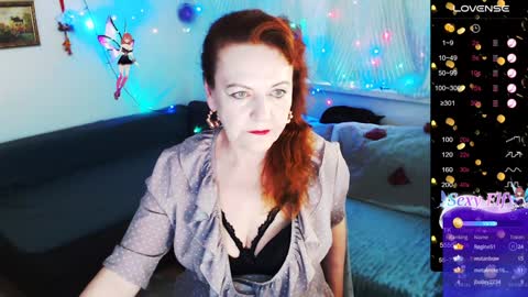 Snapshot of lisetmonro_ chatting on January 25, 12:08 pm Hellomy name is Liset online show from January 25, 12:08 pm