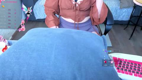 Snapshot of lisetmonro_ chatting on September 14, 6:22 am Hellomy name is Liset online show from September 14, 6:22 am