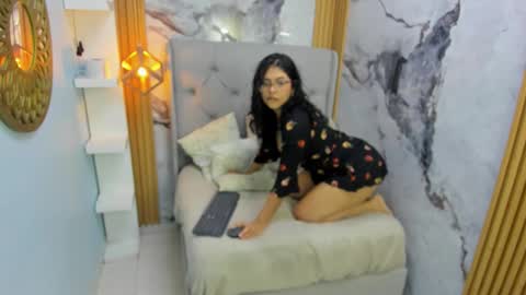   online show from February 10, 12:30 pm