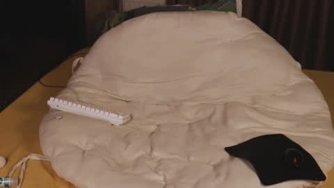 Lissa Ross online show from September 25, 7:45 pm