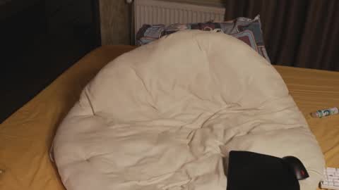 Lissa Ross online show from December 3, 3:14 pm