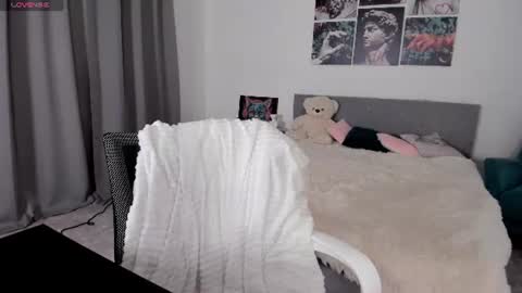 lissameoww online show from June 18, 2:46 am