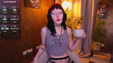 Snapshot of lissaros chatting on February 9, 7:05 am lissaros online show from February 9, 7:05 am