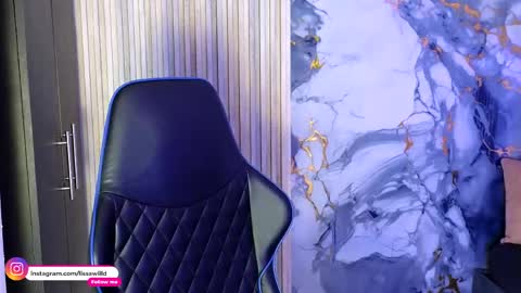 ss  online show from April 24, 8:44 pm