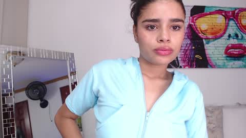 Snapshot of lissbrown chatting on January 30, 12:37 pm Liss Brown online show from January 30, 12:37 pm