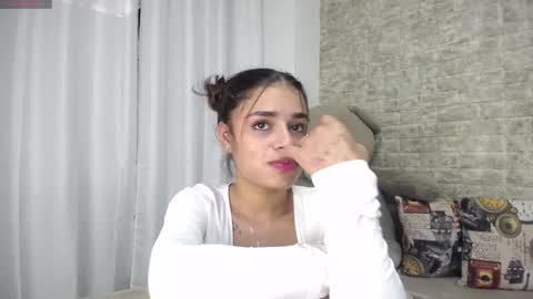 Liss Brown online show from November 4, 6:02 pm