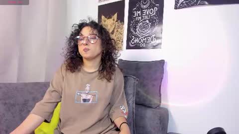 little__ammy online show from July 6, 9:58 am