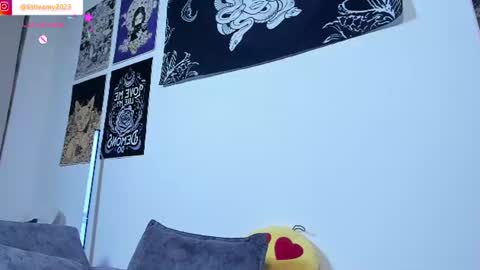 little__ammy online show from June 19, 11:41 pm