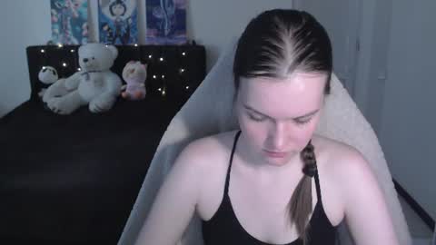 little__flowers online show from June 12, 8:55 am