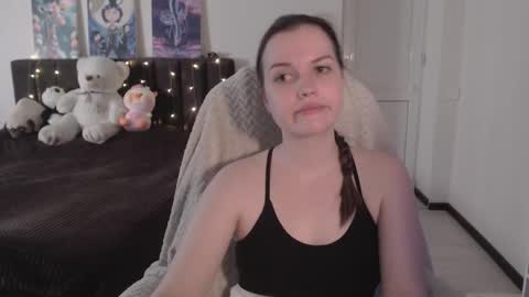 little__flowers online show from October 19, 8:16 am