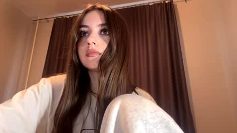 Snapshot of little_anioneta chatting on September 9, 2:00 am Catherine online show from September 9, 2:00 am