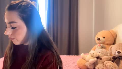 Snapshot of little_anioneta chatting on October 10, 2:05 am Catherine online show from October 10, 2:05 am