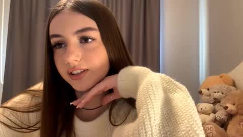 Snapshot of little_anioneta chatting on October 16, 3:20 am Catherine online show from October 16, 3:20 am