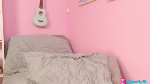 Little Effy online show from November 29, 1:20 am