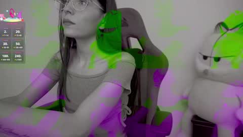 Help me reach 100 likes online show from September 27, 7:10 pm