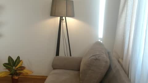 Snapshot of little_nicole_ chatting on October 14, 1:35 pm Nicole online show from October 14, 1:35 pm