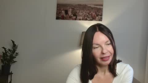 Snapshot of little_nicole_ chatting on October 1, 2:00 pm Nicole online show from October 1, 2:00 pm