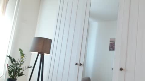 Snapshot of little_nicole_ chatting on September 14, 7:06 am Nicole online show from September 14, 7:06 am