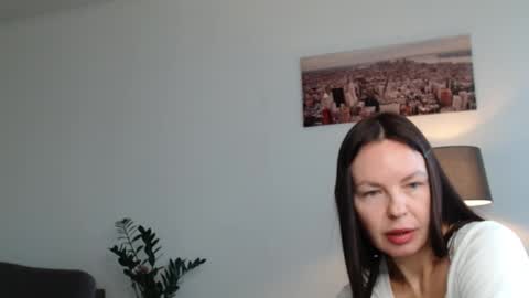 Snapshot of little_nicole_ chatting on September 9, 6:13 am Nicole online show from September 9, 6:13 am