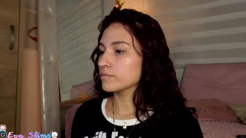 Eva online show from August 3, 7:52 pm