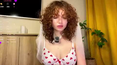 Sara online show from July 28, 7:15 pm