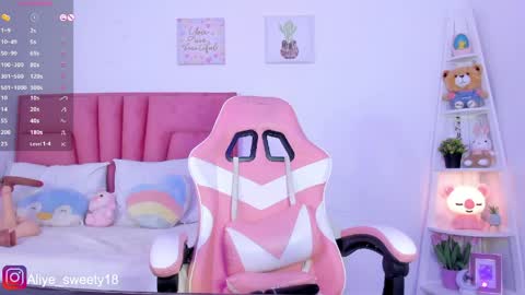 Aliye  online show from May 15, 11:18 pm