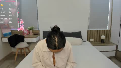 Yena and Gabby online show from July 30, 11:38 pm