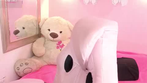 Ari online show from February 13, 8:10 pm