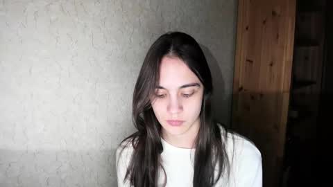 littleashleyy online show from December 19, 8:45 pm