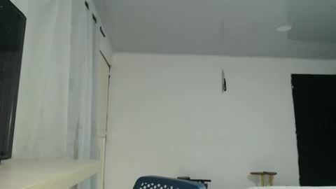 littlecheerry69 online show from April 22, 8:39 pm