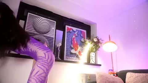 Emily Hill online show from June 12, 8:39 pm