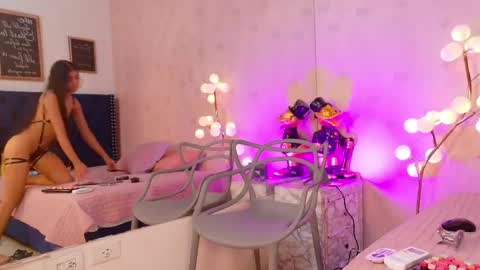 Emily  online show from April 24, 1:25 pm