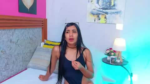 Emily  online show from July 28, 4:39 pm