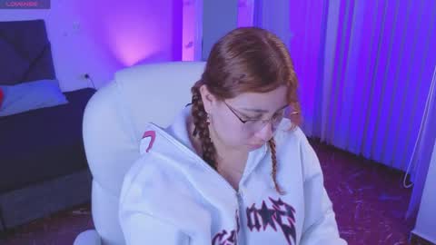 Angel  online show from May 4, 9:18 pm