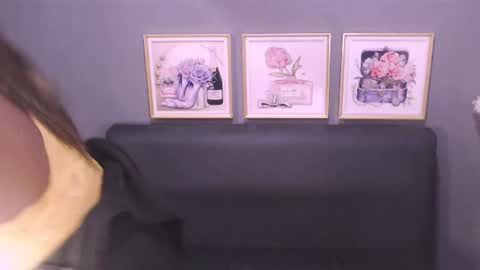 littleindianmilf online show from January 17, 8:34 am