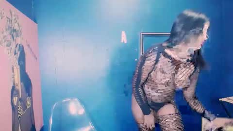 littleindianmilf online show from May 18, 5:24 am